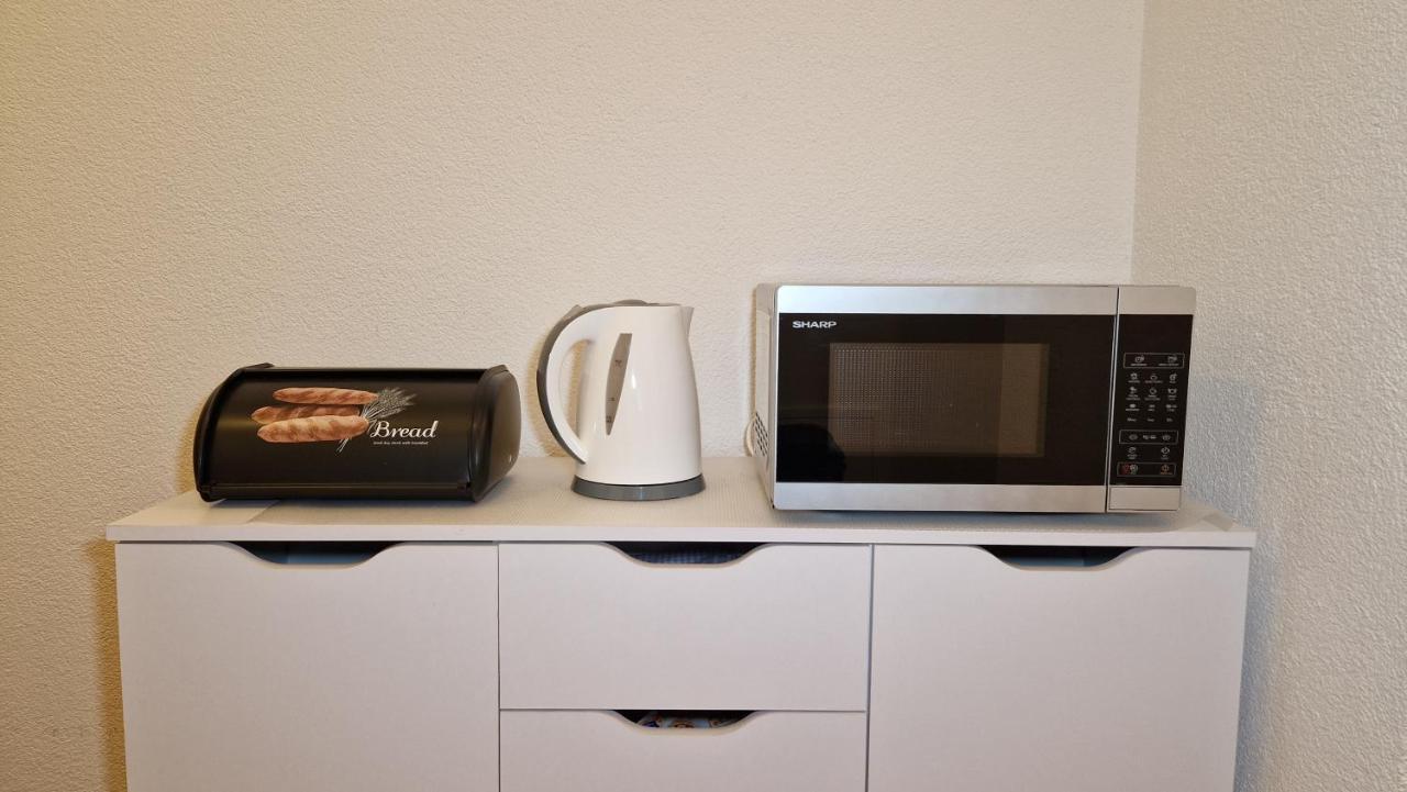 Apartments In Rijeka, Free Parking And Large Terrace, 15Min Drive From The Beach Exterior photo